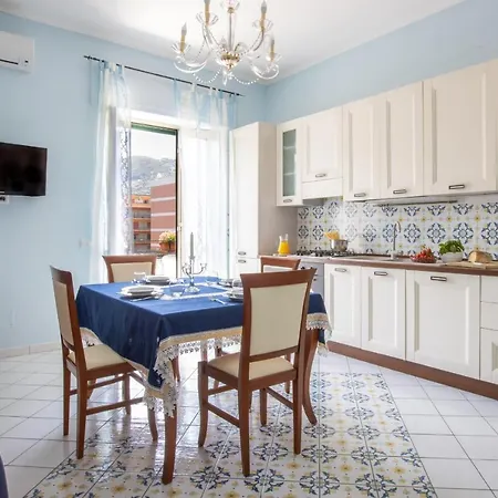 Sorrentovibes - In With Balcony And View Sorrent
