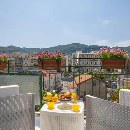 Sorrentovibes - In With Balcony And View Sorrent